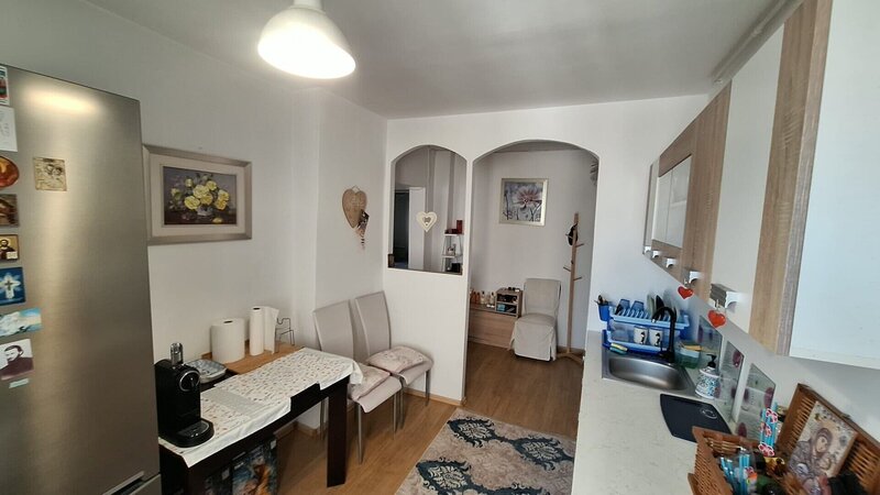 Mihai Bravu, Maior Coravu.