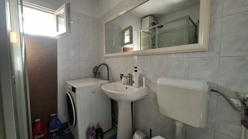 Mihai Bravu, Maior Coravu.